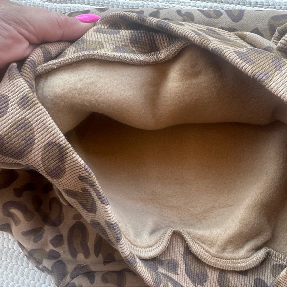 Comfrt Minimalist Kids Hoodie – Brown Leopard – Size M NWT - Picture 7 of 10